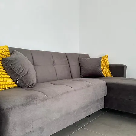 Daisy - Cozy With Balcony - Molfetta