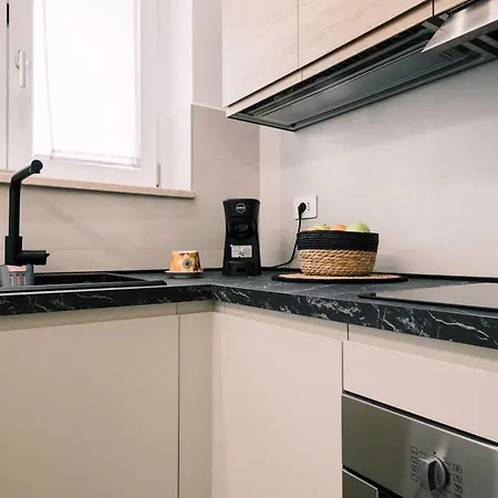 Daisy - Cozy With Balcony - Molfetta