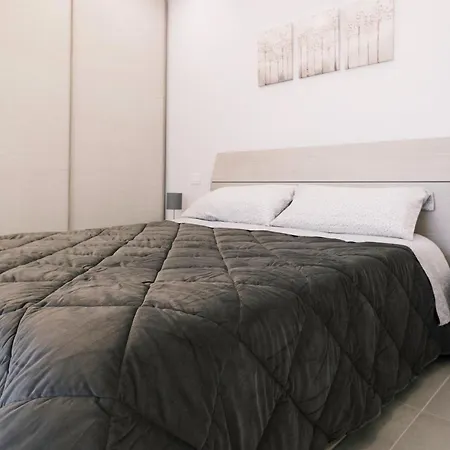 Daisy - Cozy With Balcony - Molfetta