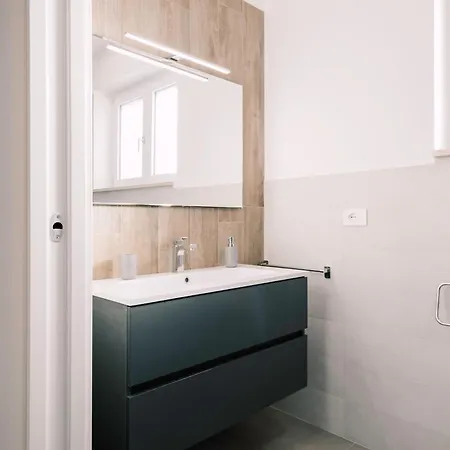 Appartamento Daisy - Cozy With Balcony -