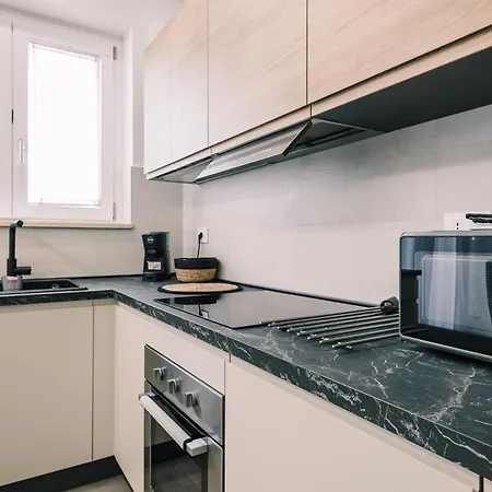 Apartment Daisy - Cozy With Balcony - Molfetta