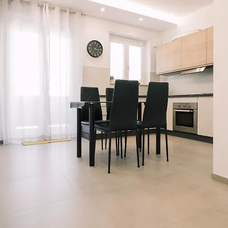 Apartment Daisy - Cozy With Balcony -