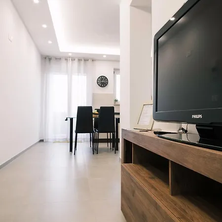 Daisy - Cozy With Balcony - * Molfetta