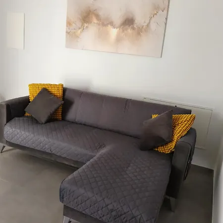 Daisy - Cozy With Balcony - * Molfetta